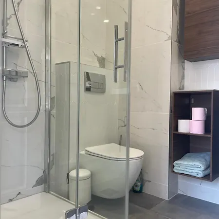 Le Nid De La Cathedrale