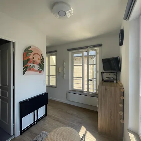 Le Nid De La Cathedrale