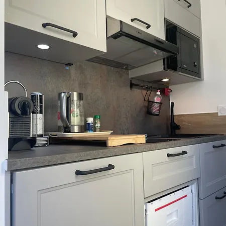 Le Nid De La Cathedrale بايو