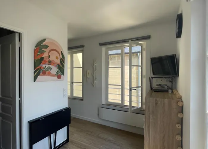 Le Nid De La Cathedrale